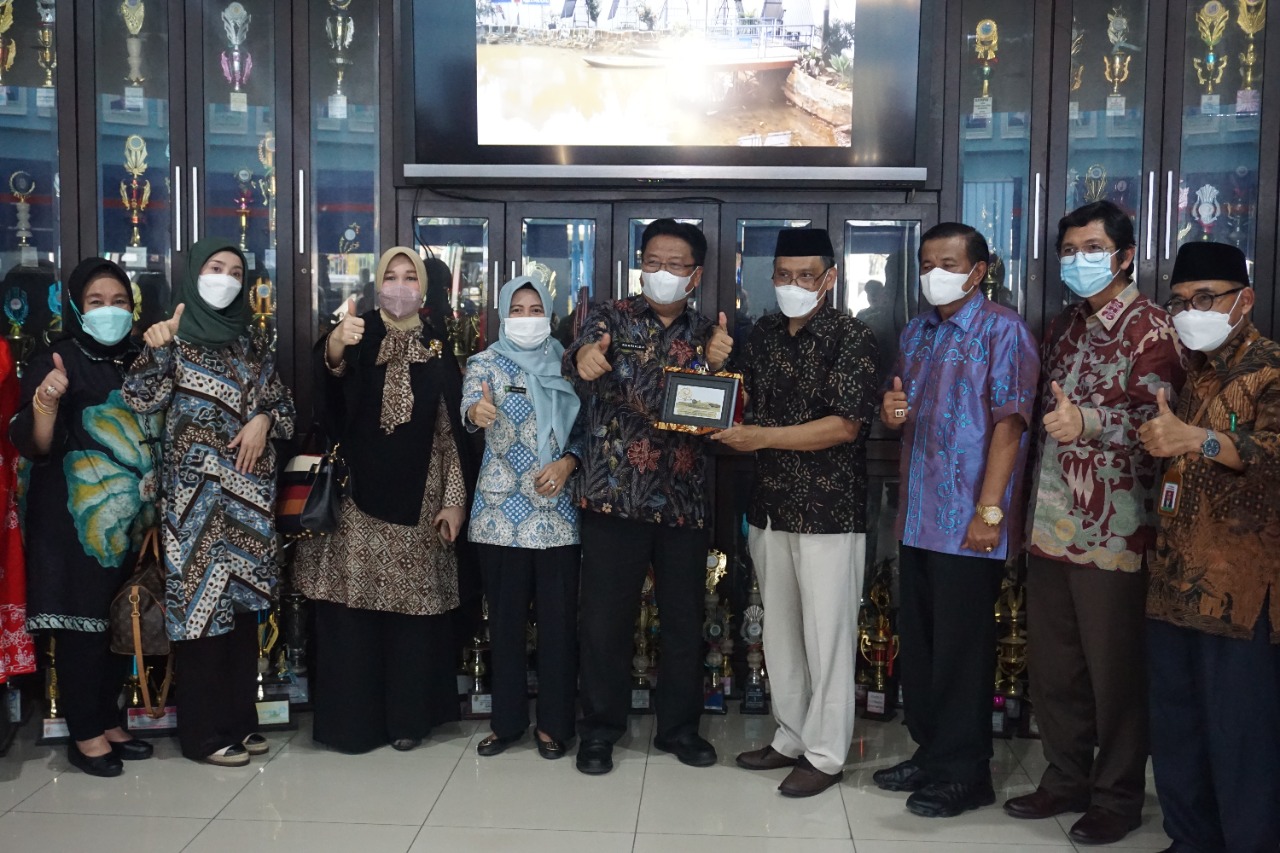 Kunjungan Anggota DPR RI Komisi X ke SMK Negeri 2 Palembang