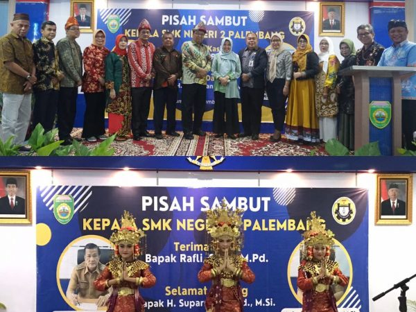 Pisah sambut kepala SMKN 2 Palembang Pisah sambut kepala SMKN 2 Palembang