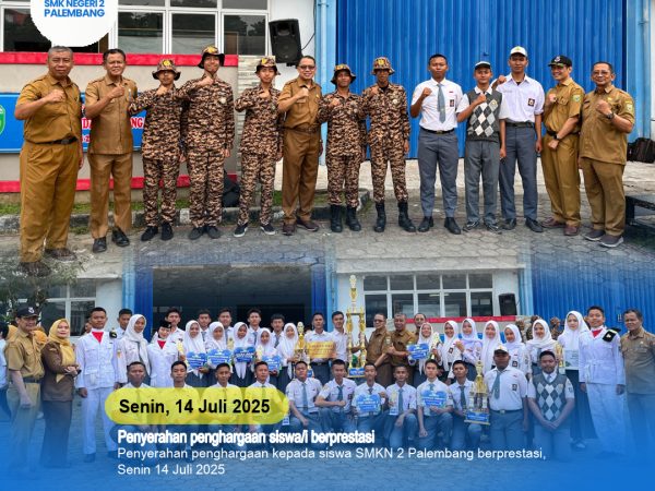 Penyerahan penghargaan kepada Siswa SMKN 2 Palembang berprestasi Penyerahan penghargaan kepada Siswa SMKN 2 Palembang berprestasi
